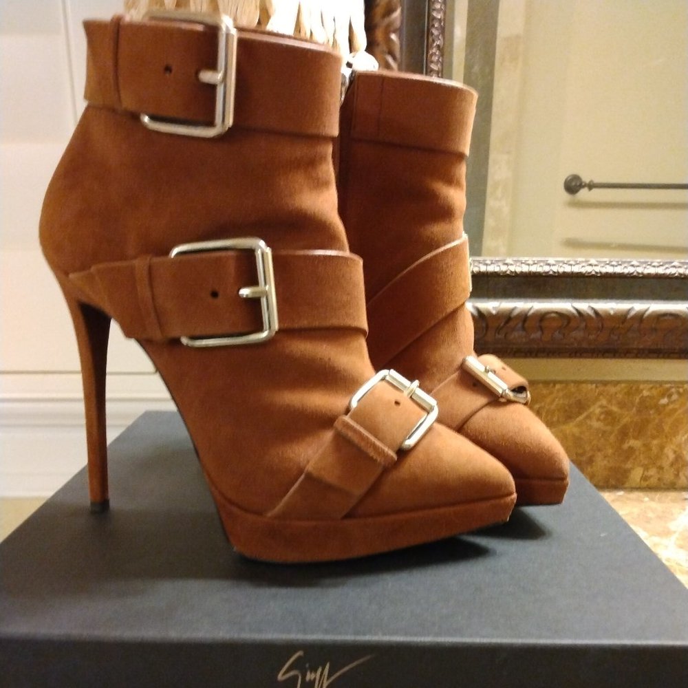 Giuseppe Zanotti Sigaro Stiletto Boots, Like New, Size 37.5